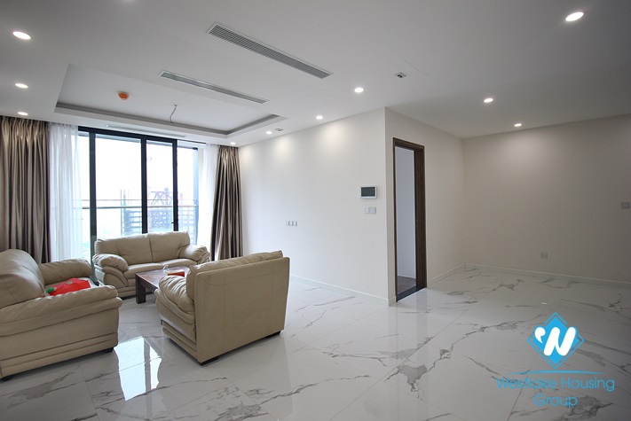 Unfurnished duplex apartment in Sunshine City for rent